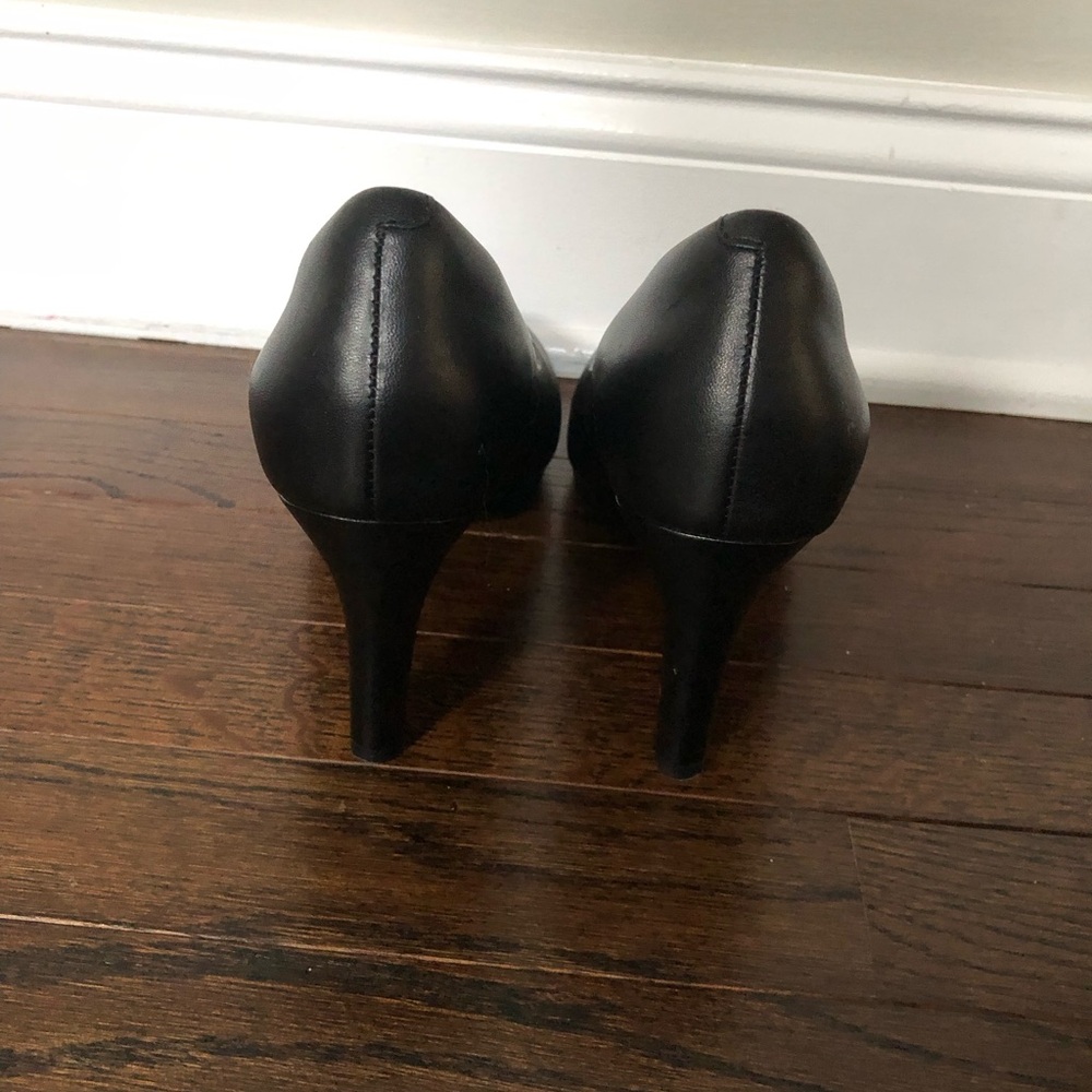 Clarks Women’s 8 Black Ambyr Joy High-Heeled (3.25”) Comfort Leather Pumps EUC! - Picture 5 of 12